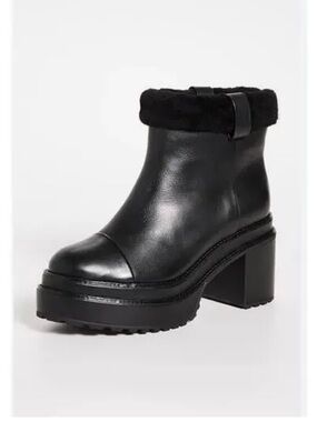 Cult Gaia RAINE BOOTS black Size 35.5 US 5.5
$550 gently used